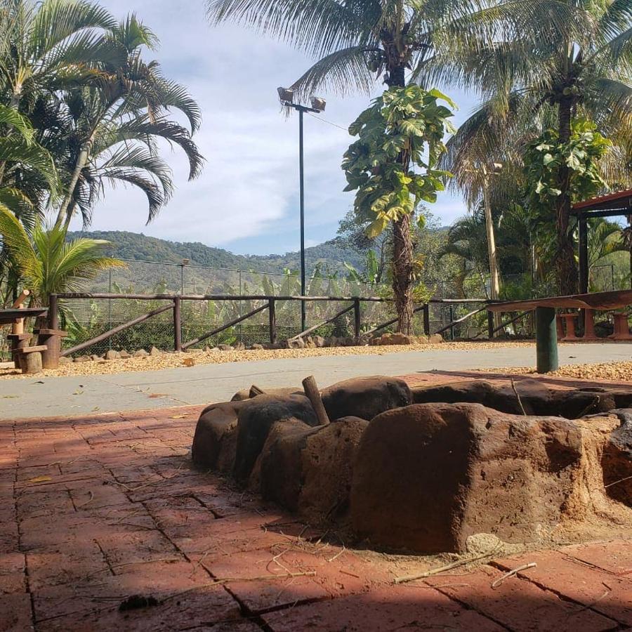 Águas de São Pedro Cabana Hostel Sobrado Ecopark מראה חיצוני תמונה