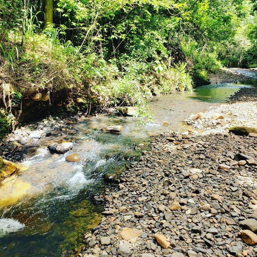 Águas de São Pedro Cabana Hostel Sobrado Ecopark מראה חיצוני תמונה