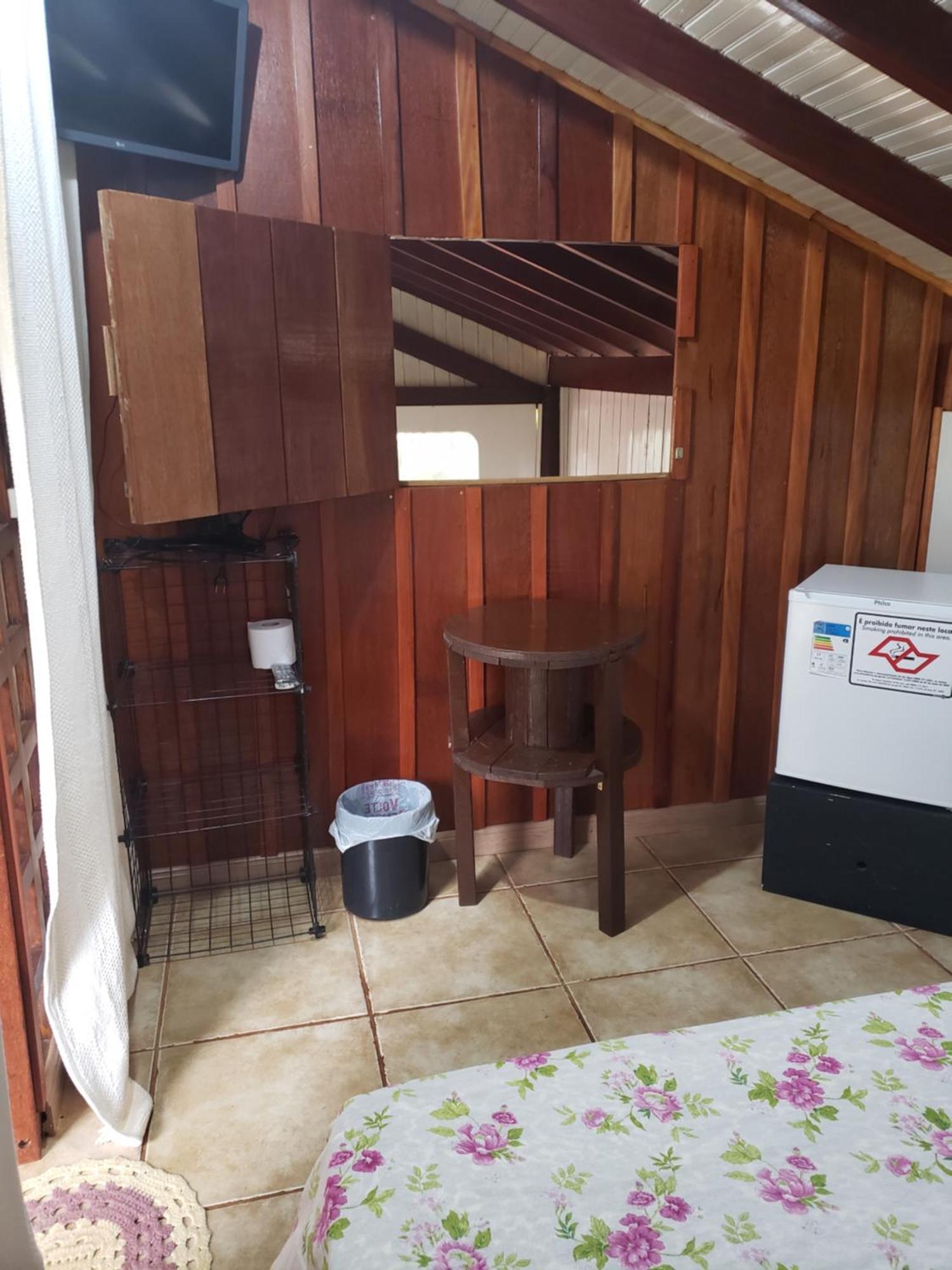 Águas de São Pedro Cabana Hostel Sobrado Ecopark חדר תמונה