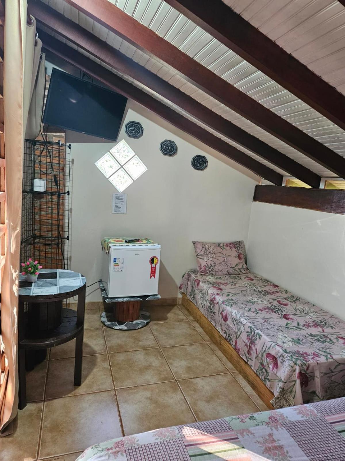 Águas de São Pedro Cabana Hostel Sobrado Ecopark חדר תמונה