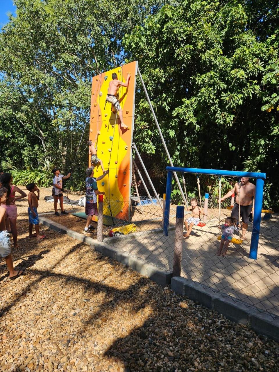 Águas de São Pedro Cabana Hostel Sobrado Ecopark חדר תמונה